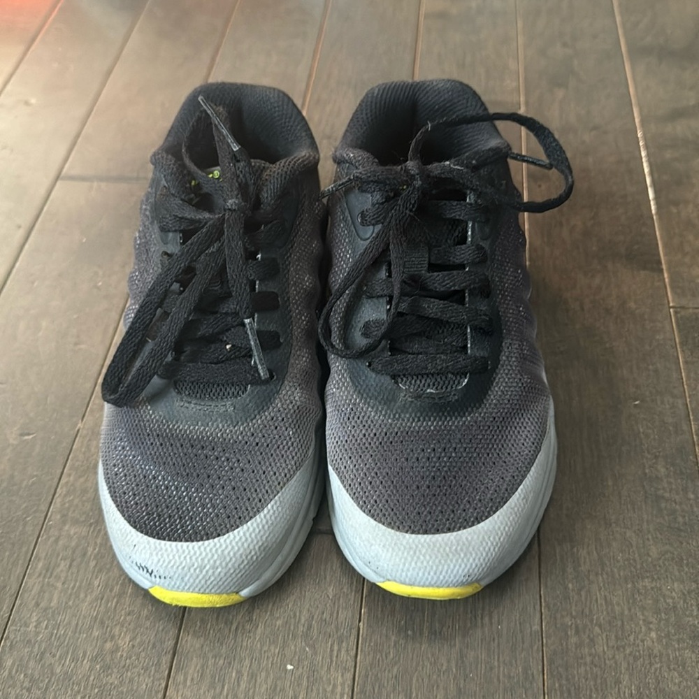 Nike sneakers US 11C